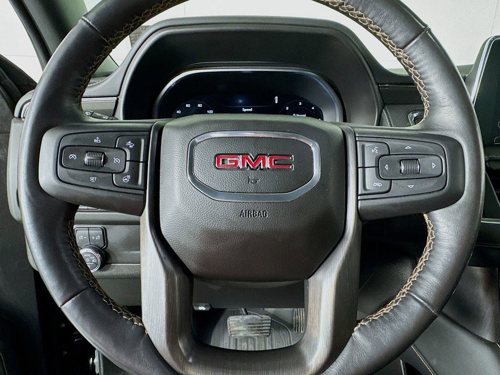 Used 2022 GMC Yukon AT4 image 44
