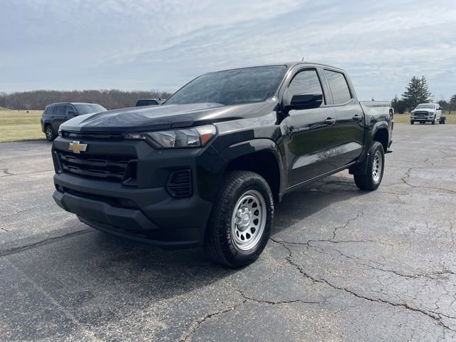 Used 2024 Chevrolet Colorado W/T w/ Safety Package image 7
