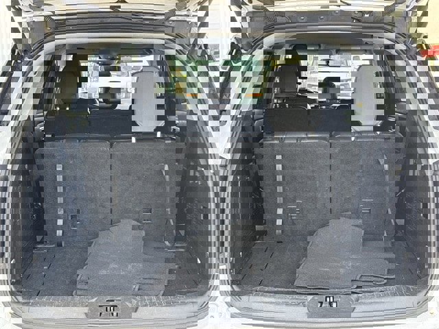 Used 2024 Ford Explorer XLT w/ Equipment Group 202A image 30