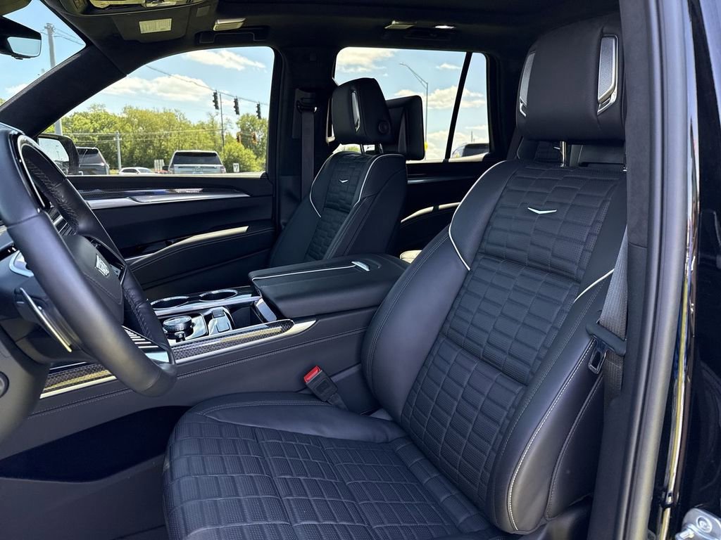 Used 2025 Cadillac Escalade V w/ LPO, Floor Liner Package AWD/4WD image 24