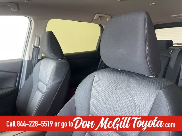 Used 2024 Nissan Rogue SV image 16