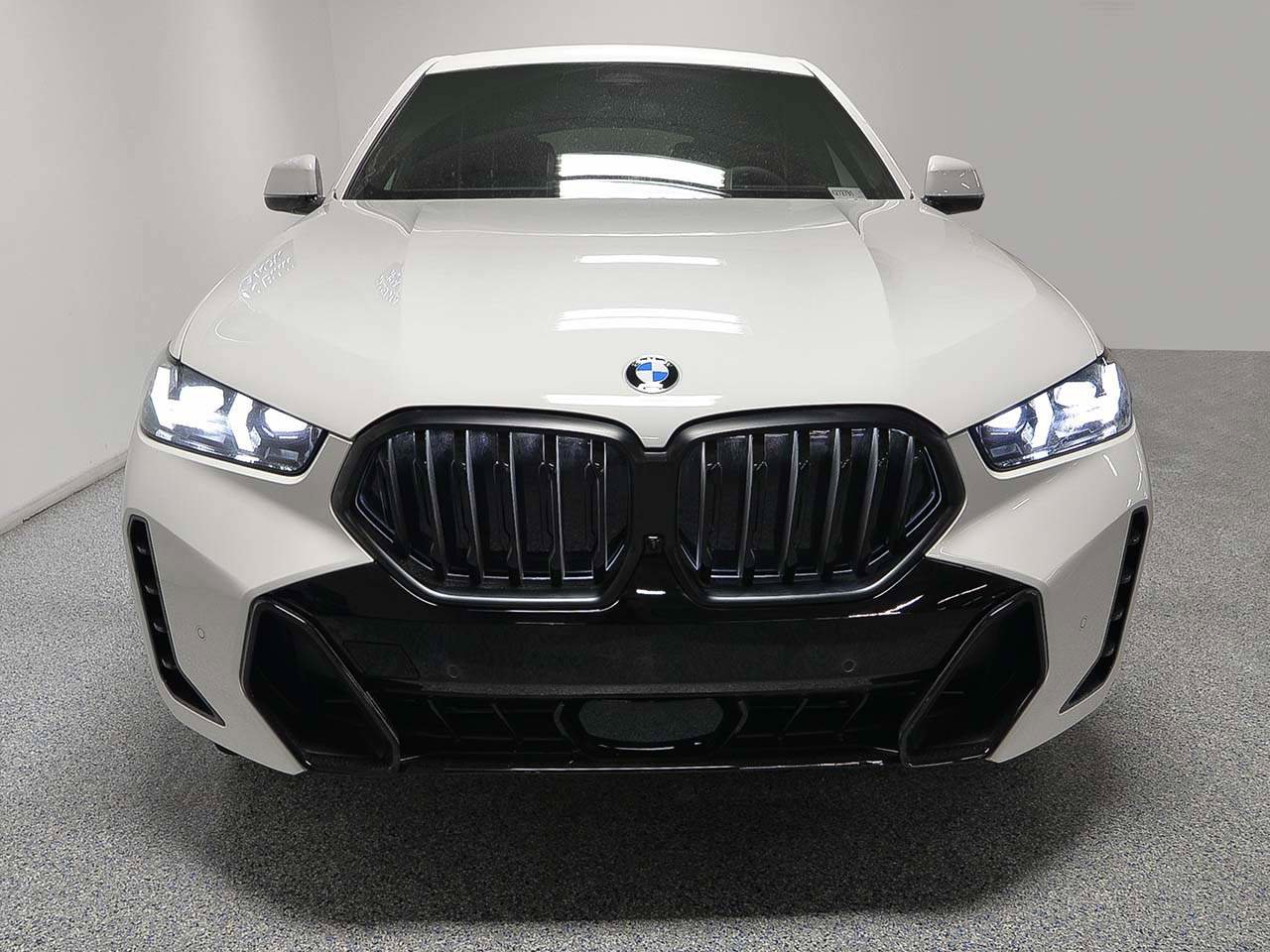 New 2027 BMW X6 xDrive40i AWD/4WD image 2