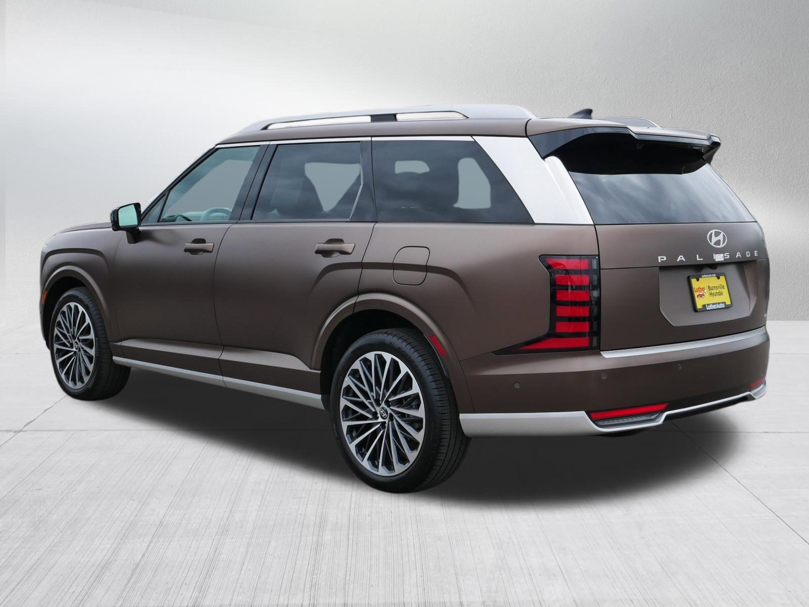 Certified 2026 Hyundai Palisade Calligraphy AWD/4WD image 5