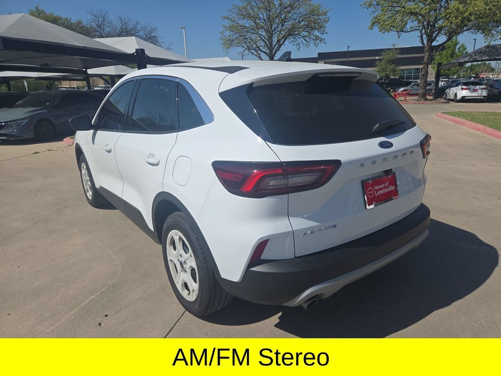 Used 2024 Ford Escape Active FWD image 3