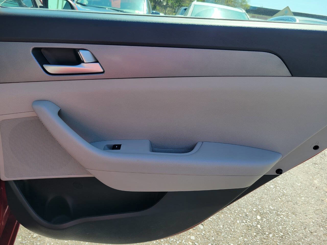 Used 2017 Hyundai Sonata SE image 29