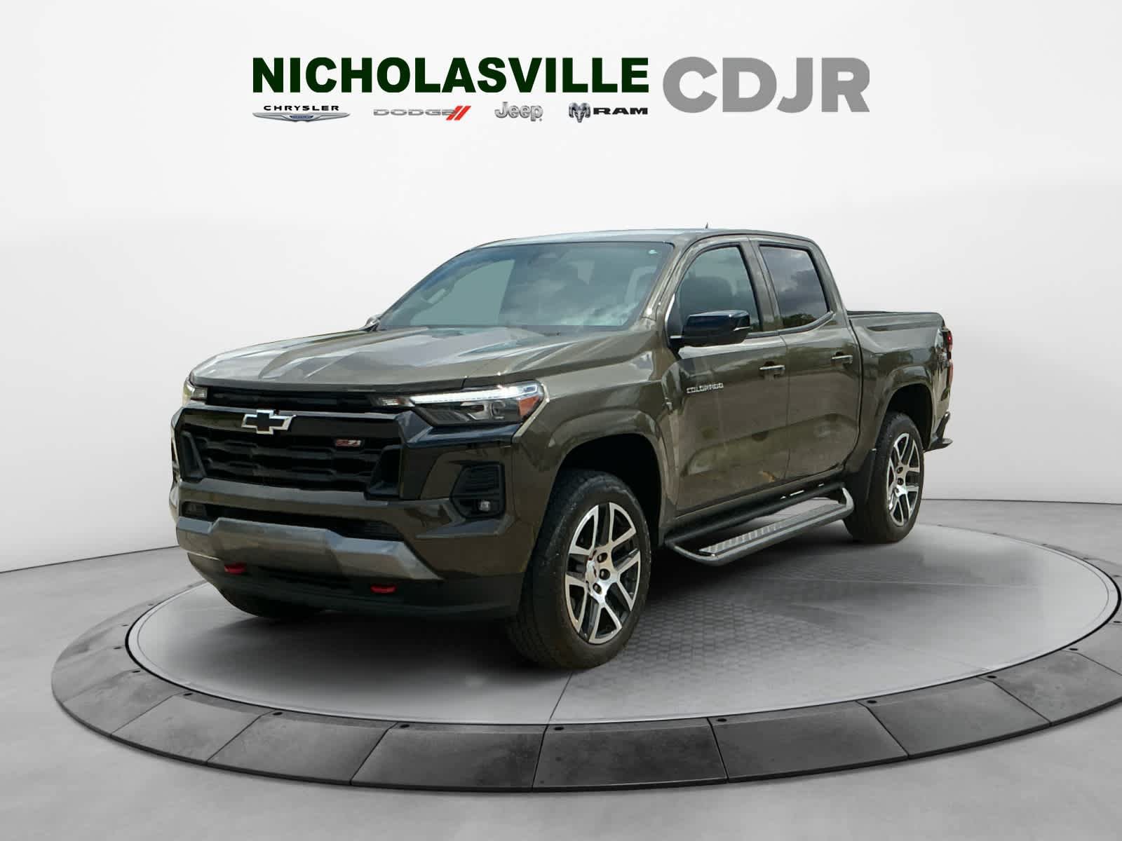 Used 2023 Chevrolet Colorado Z71 w/ Z71 Convenience Package 2 AWD/4WD image 1
