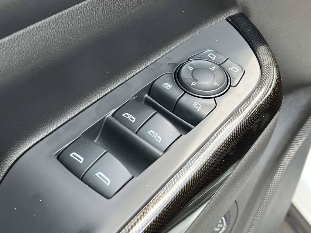Used 2021 GMC Acadia AT4 w/ Technology Package AWD/4WD image 17