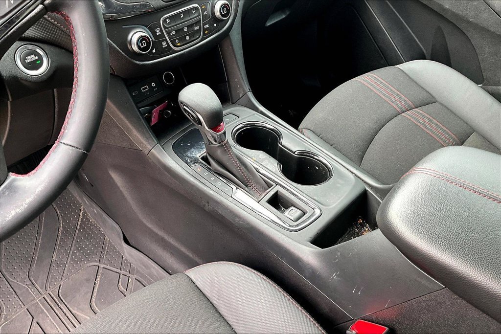 Used 2024 Chevrolet Equinox RS w/ LPO, Floor Liner Package FWD image 14