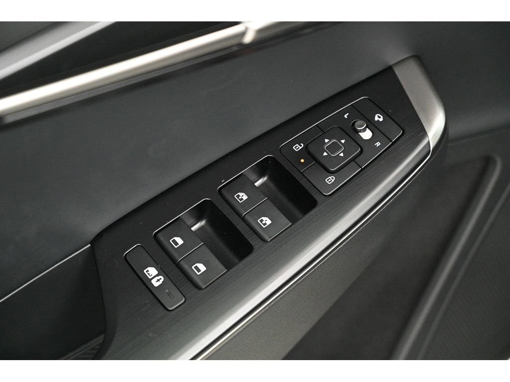 New 2025 Kia EV6 Wind image 16