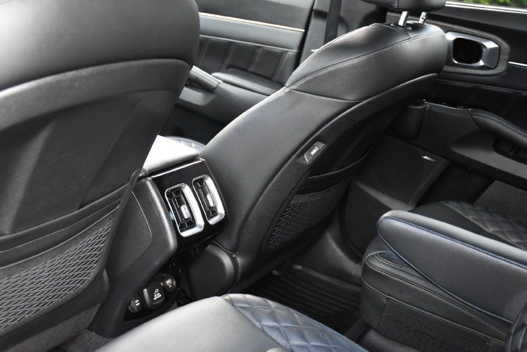 Used 2023 Kia Sorento SX Prestige AWD/4WD image 36