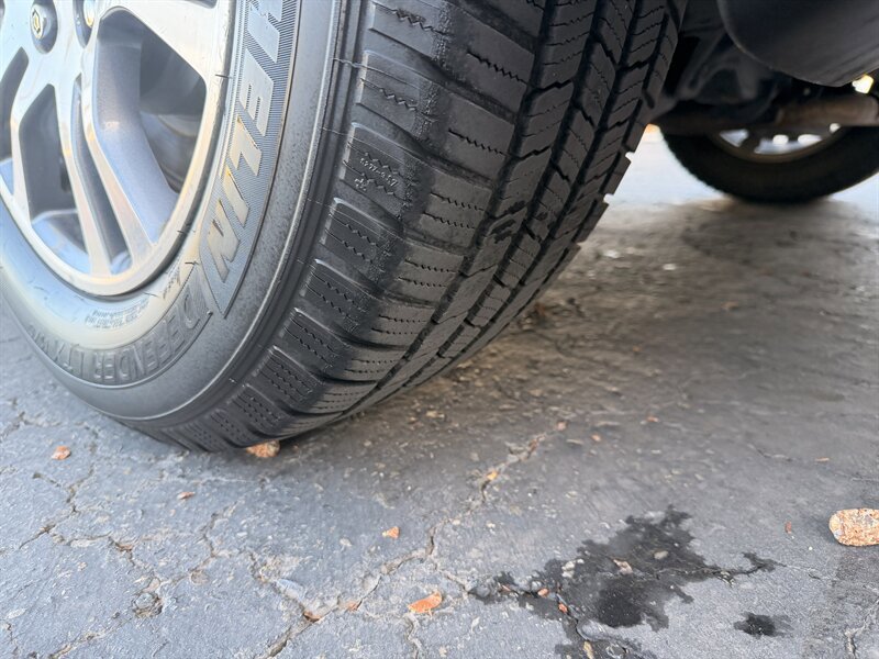 Used 2011 Honda Odyssey EX image 15