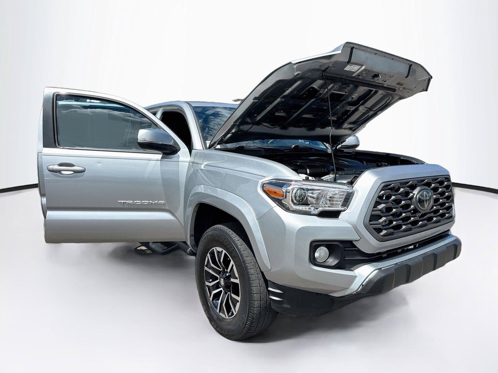 Used 2021 Toyota Tacoma TRD Sport w/ Technology Package RWD image 34