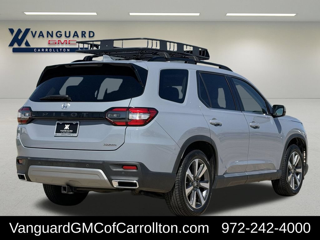 Used 2025 Honda Pilot Touring image 9