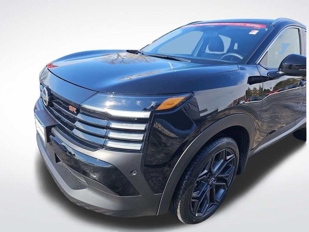 Used 2025 Nissan Kicks SR image 17