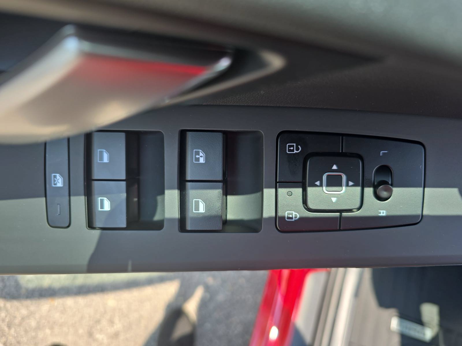 New 2026 Kia Niro LX FWD image 30