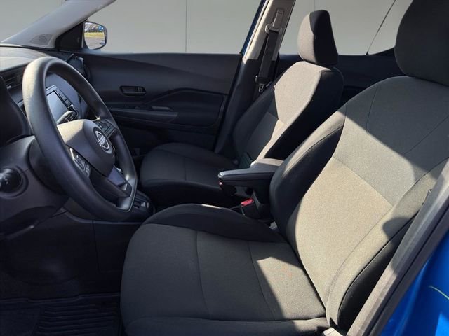 Used 2024 Nissan Kicks S image 11