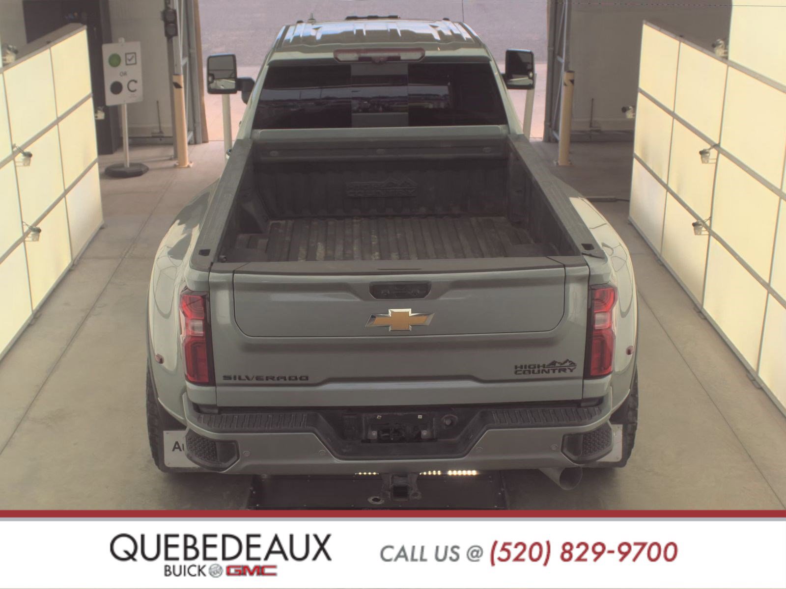 Used 2024 Chevrolet Silverado 3500 High Country w/ High Country Premium Package image 8