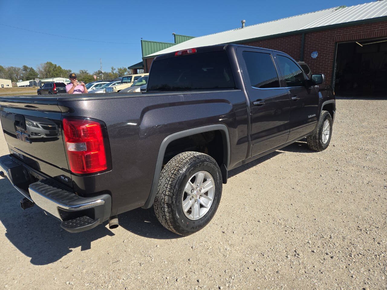 Used 2015 GMC Sierra 1500 SLE w/ SLE Value Package AWD/4WD image 3