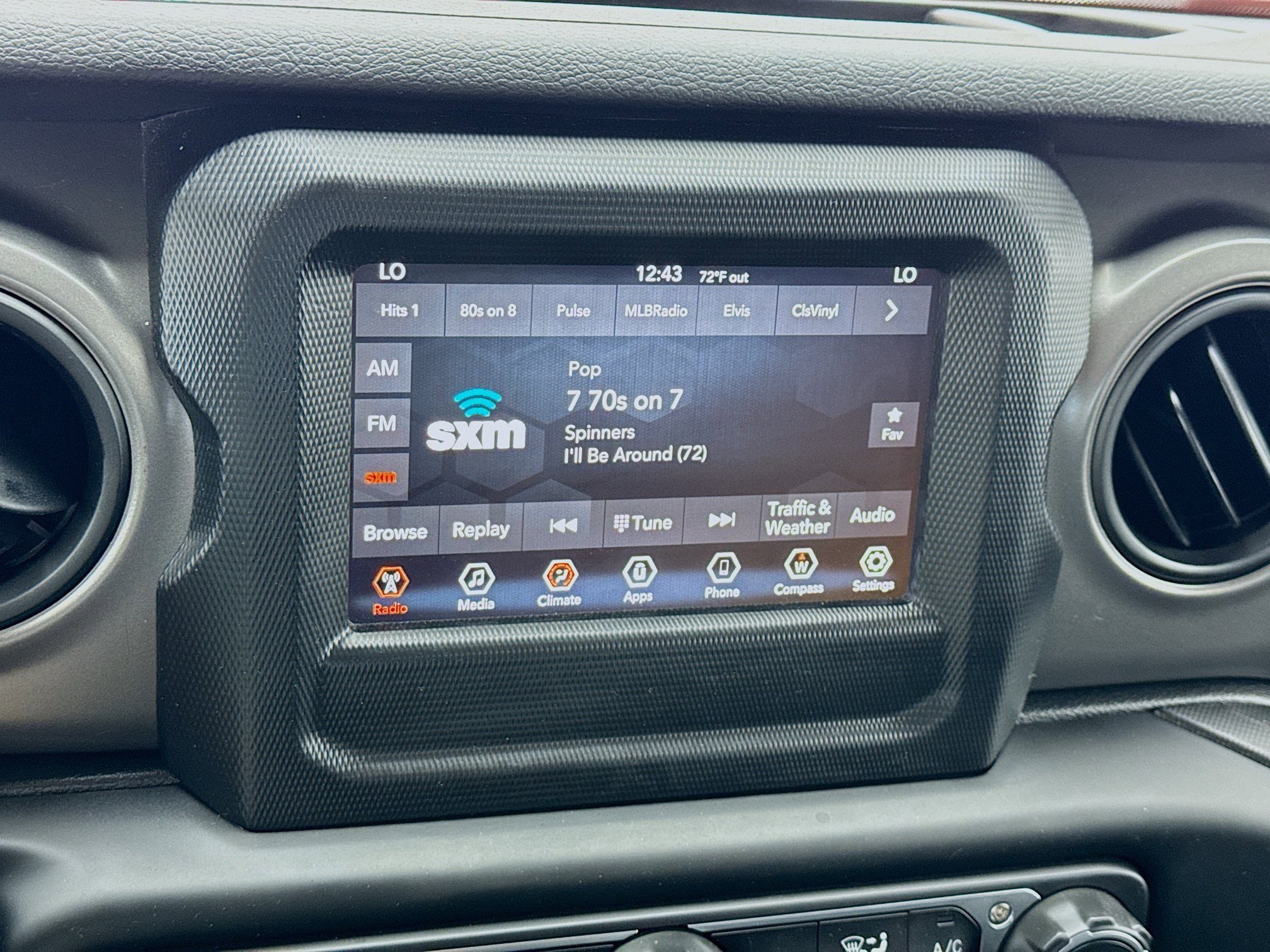 Used 2023 Jeep Wrangler Sport S image 11