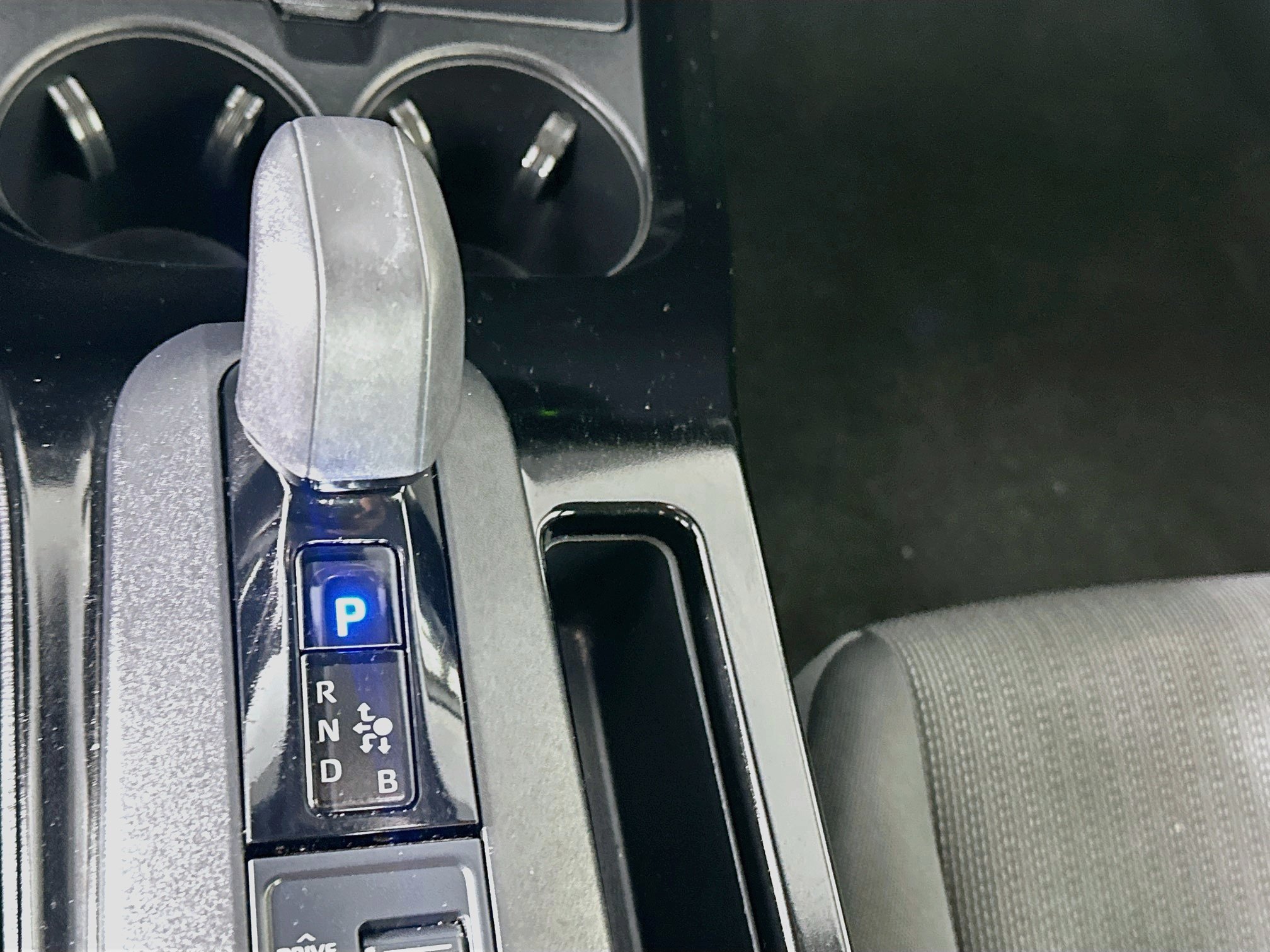 Used 2025 Toyota Prius LE FWD image 23