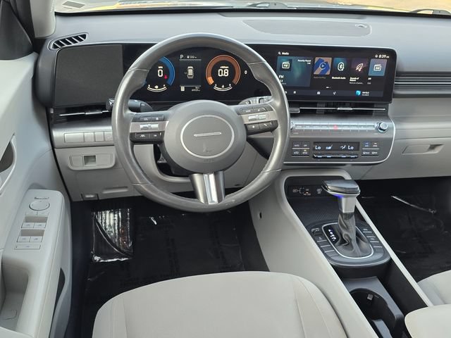 Used 2024 Hyundai Kona SEL AWD/4WD image 11