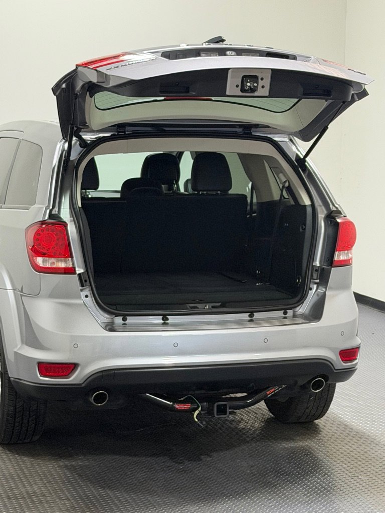 Used 2015 Dodge Journey R/T w/ Flexible Seating Group image 13