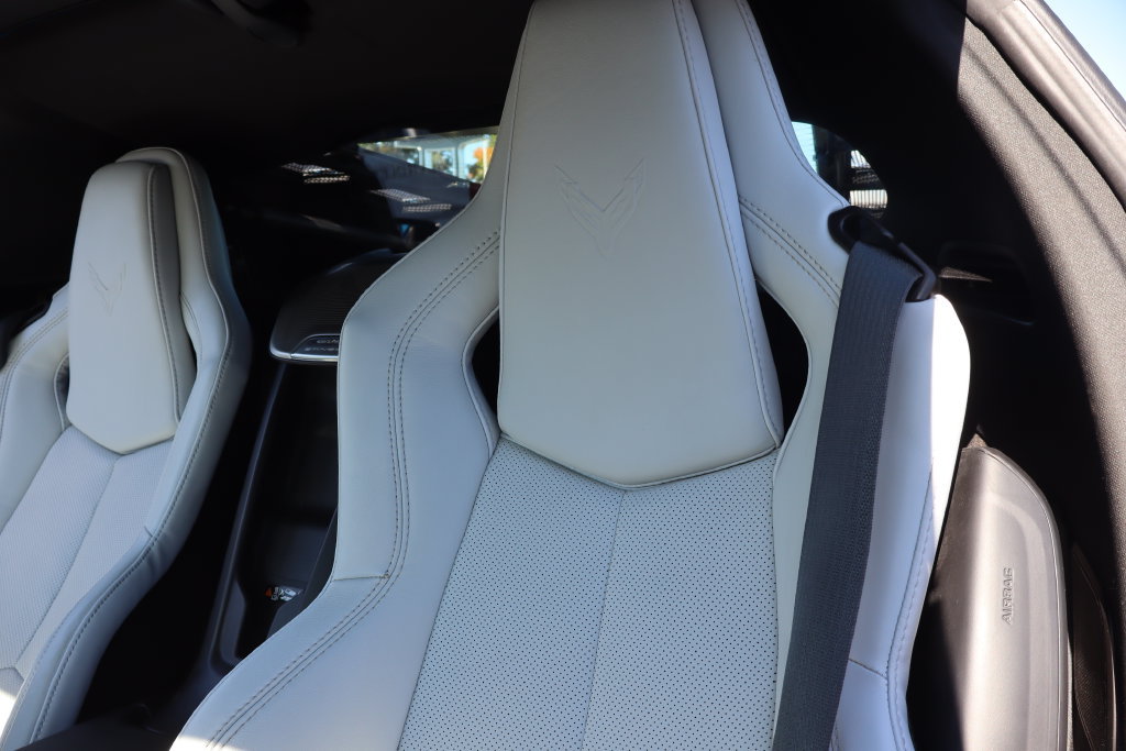 Used 2024 Chevrolet Corvette Stingray Preferred Cpe RWD image 6