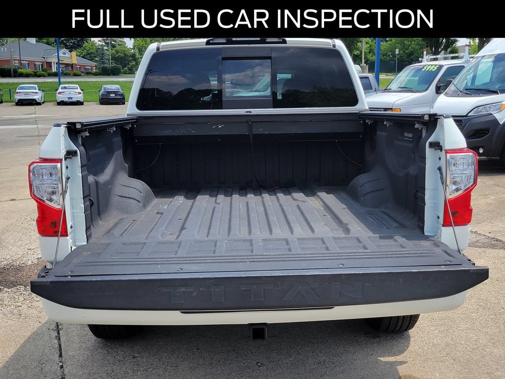 Used 2017 Nissan Titan SV AWD/4WD image 6