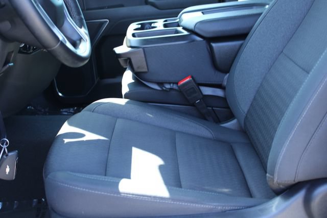 Used 2025 Chevrolet Silverado 1500 LT RWD image 40