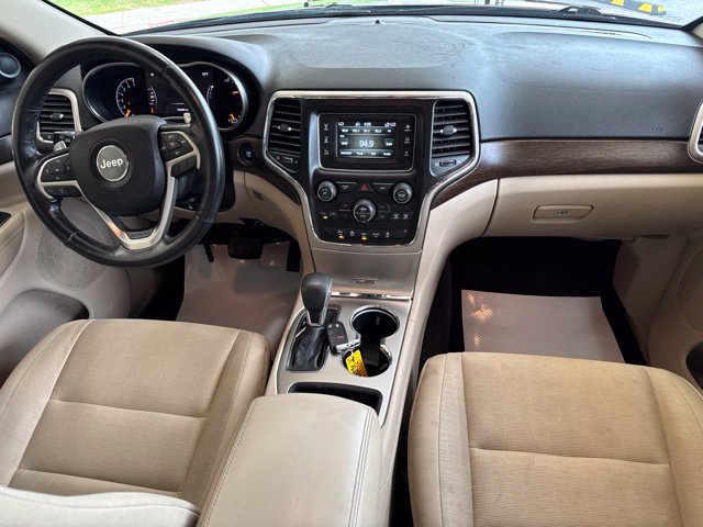 Used 2016 Jeep Grand Cherokee Laredo w/ Quick Order Package 23E AWD/4WD image 25