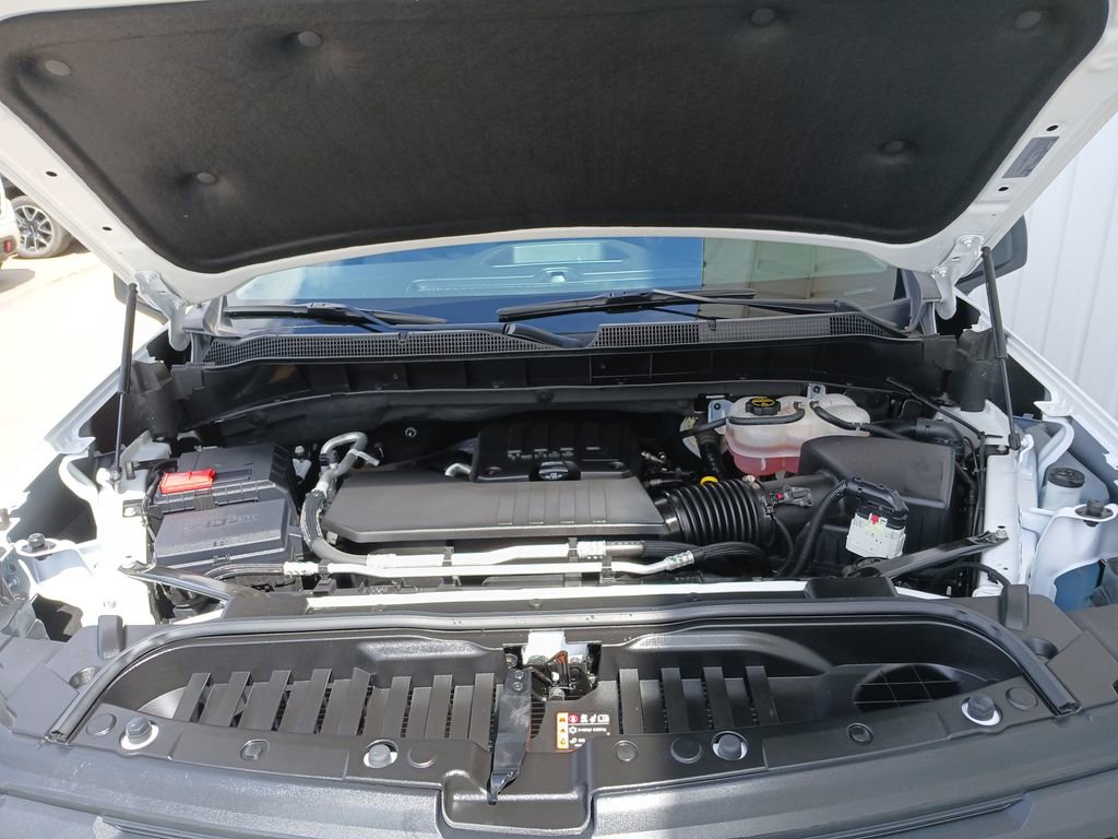 Used 2024 Chevrolet Silverado 1500 Custom w/ Turbomax Blackout Package image 31