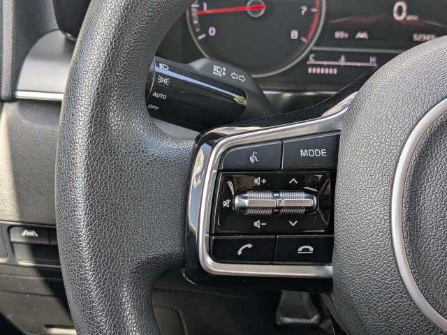 Used 2021 Kia Sorento LX FWD image 28