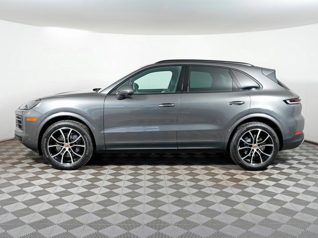 Certified 2026 Porsche Cayenne AWD/4WD image 2