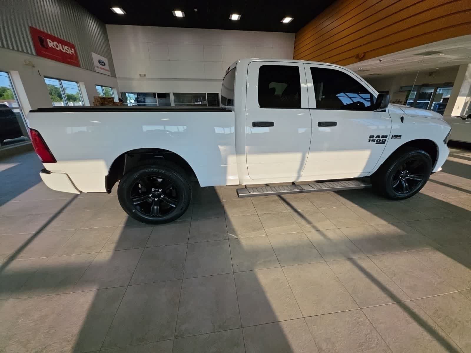 Used 2019 RAM 1500 Express w/ Express Value Package AWD/4WD image 6