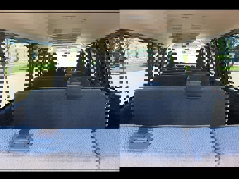 Used 2025 Chevrolet Express 3500 LS RWD image 12