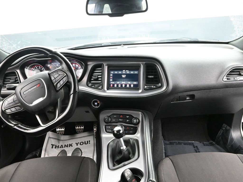 Used 2023 Dodge Challenger R/T w/ Performance Handling Group image 35