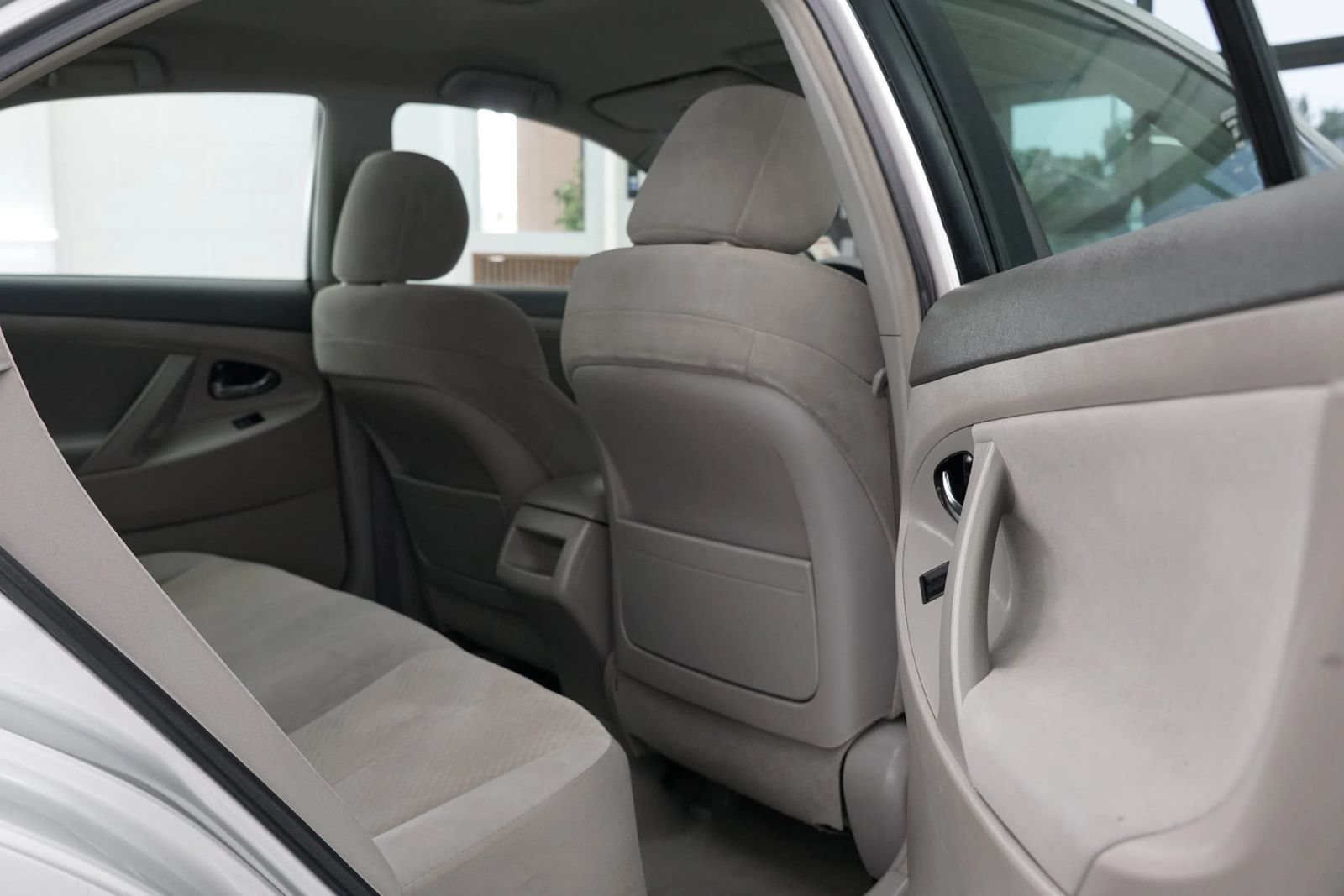 Used 2009 Toyota Camry LE FWD image 27