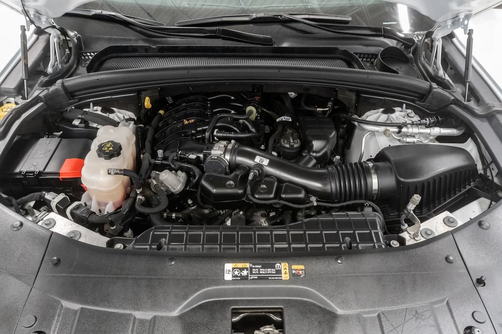 Certified 2023 Jeep Grand Cherokee L Laredo AWD/4WD image 3
