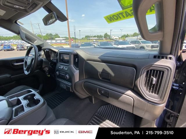 Certified 2022 Chevrolet Silverado 1500 Custom AWD/4WD image 33