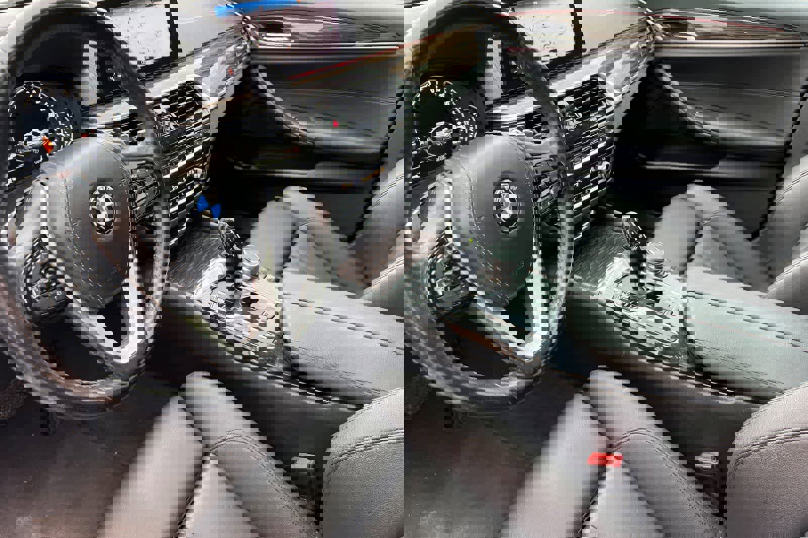 Used 2018 BMW 530e w/ Premium Package 2 image 16