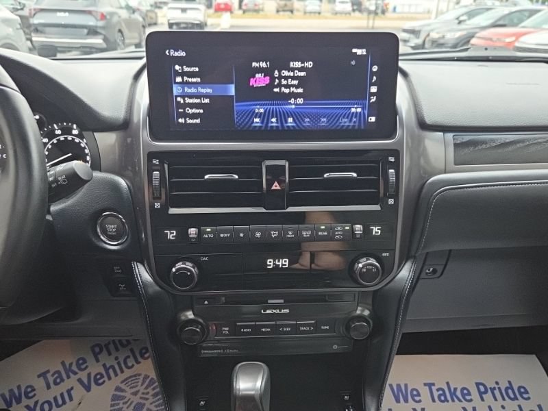 Used 2023 Lexus GX 460 w/ Black Line Special Edition AWD/4WD image 34