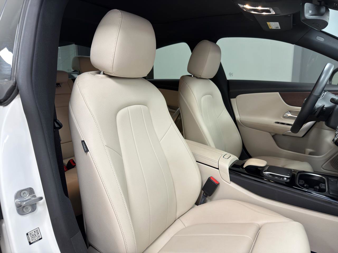 Used 2023 Mercedes-Benz CLA 250 4MATIC w/ Premium Package image 12