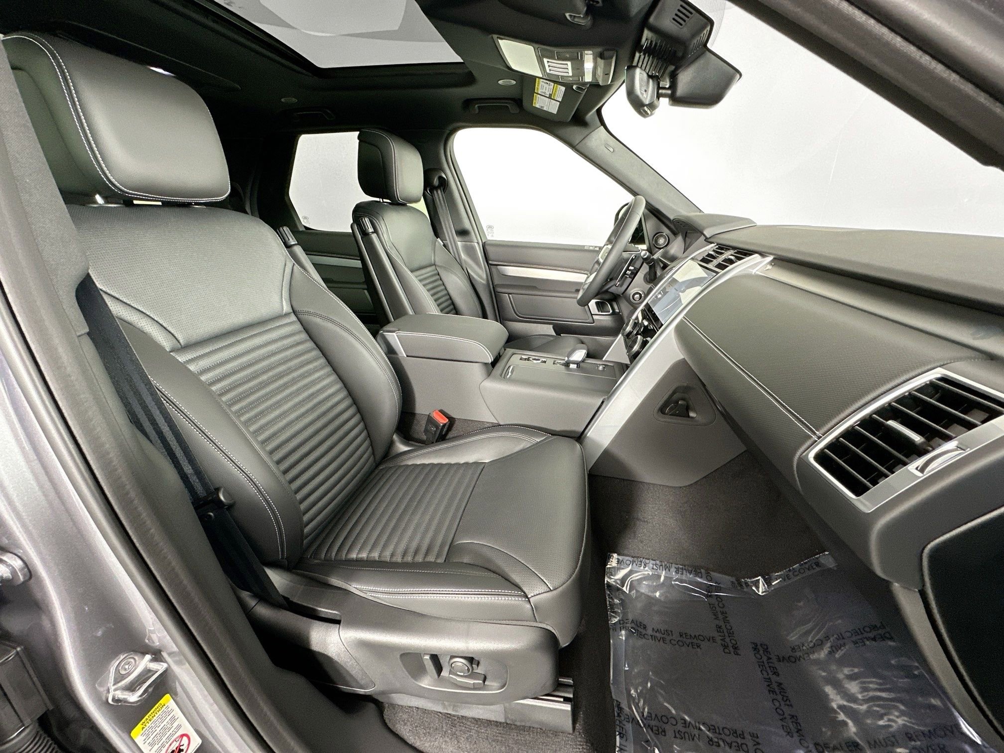 Used 2026 Land Rover Discovery Limited Edition image 26