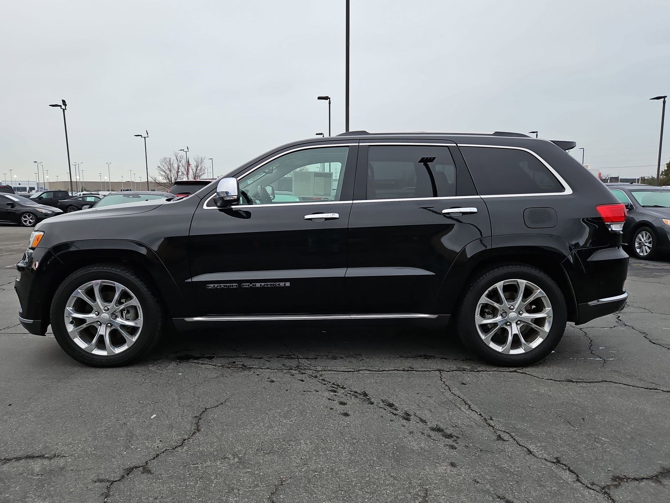 Used 2021 Jeep Grand Cherokee Summit image 9