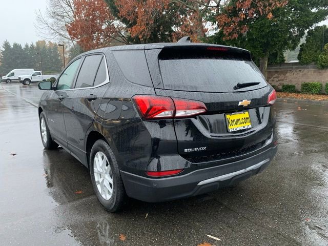 Used 2023 Chevrolet Equinox LT image 3