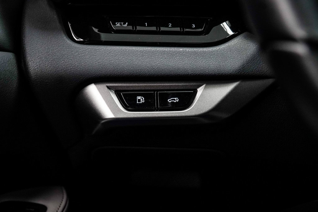 Used 2024 Lexus RX 350 Premium w/ Accessory Package (Z1) FWD image 33