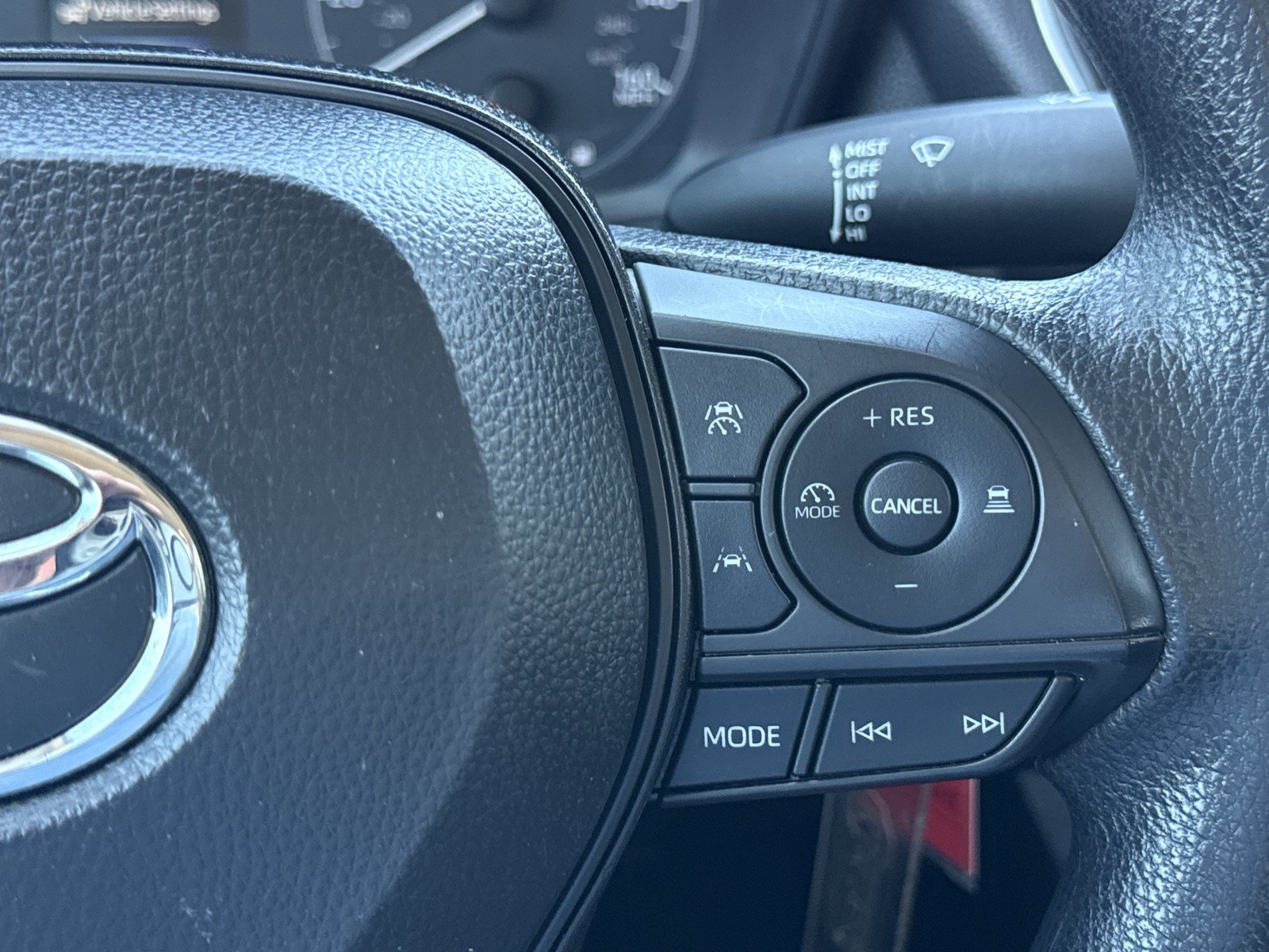 Used 2024 Toyota Corolla LE FWD image 20