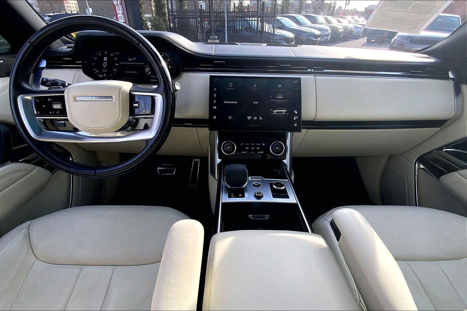 Used 2023 Land Rover Range Rover SE AWD/4WD image 15
