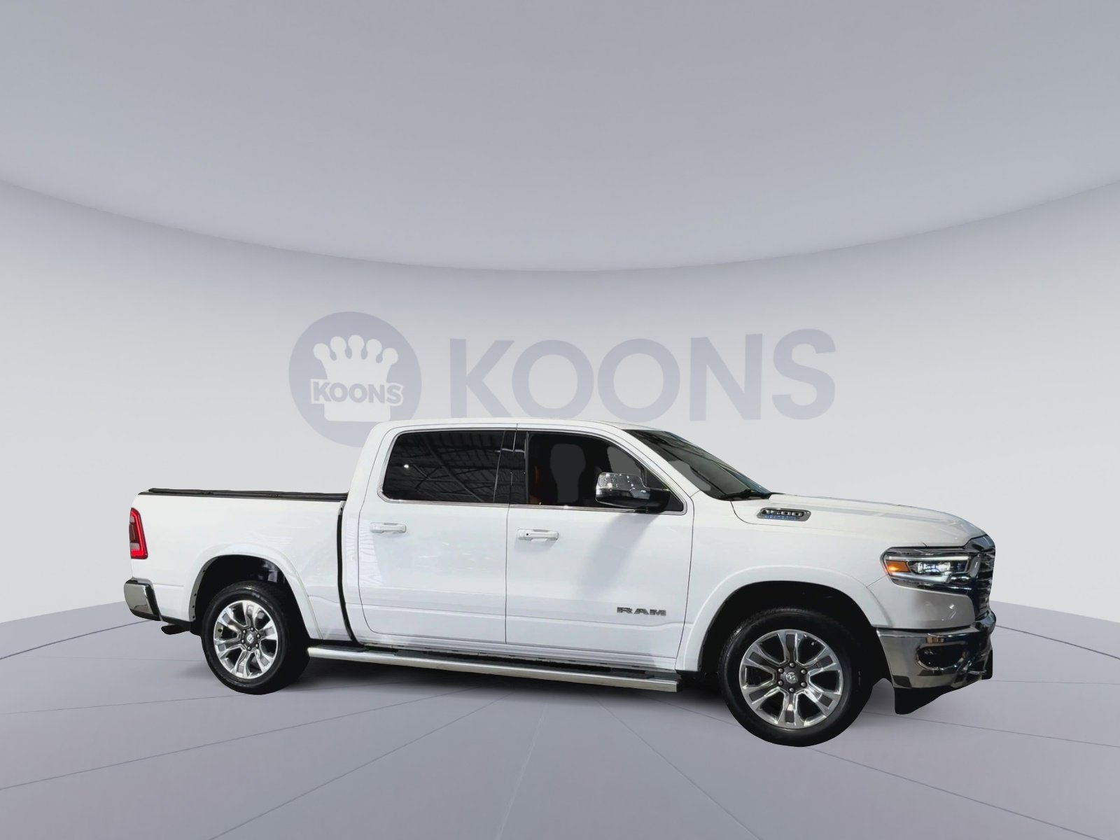 Used 2023 RAM 1500 Limited AWD/4WD image 2