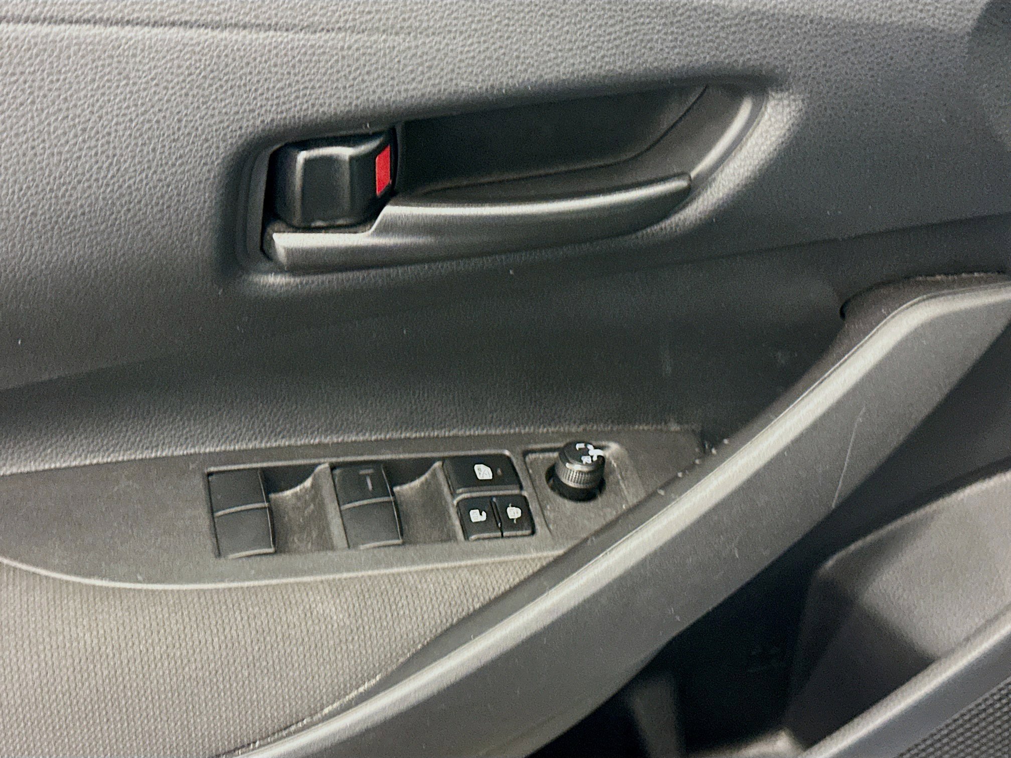 Used 2025 Toyota Corolla LE image 15